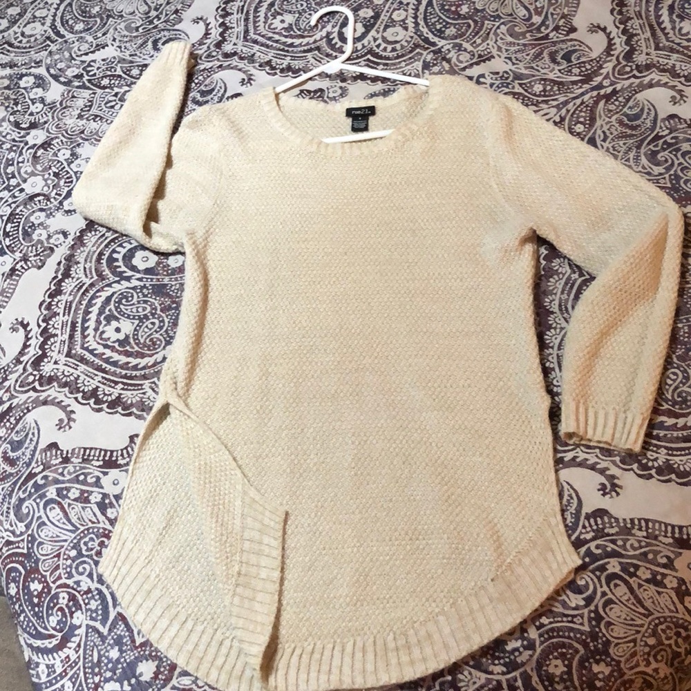Rue 21 Sweaters - Picture 4 of 4